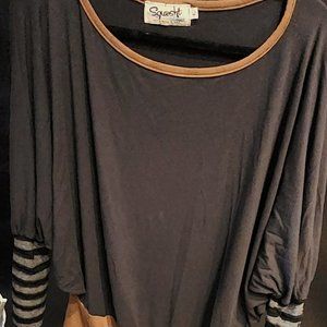 Squasht Boutique multi-colored jersey top size Large